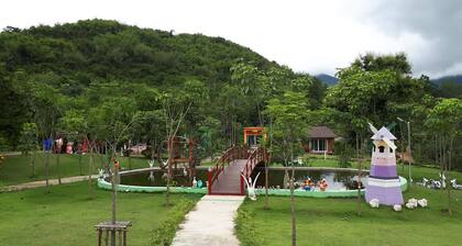 Tanihill Resort