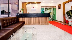 Quầy tiếp tân