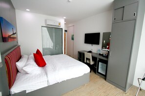 Deluxe King Room | Coffres-forts dans les chambres, bureau, Wi-Fi gratuit