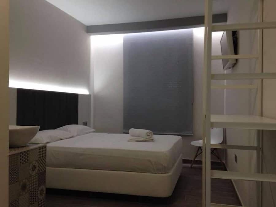Deluxe Double Room, Private Bathroom
