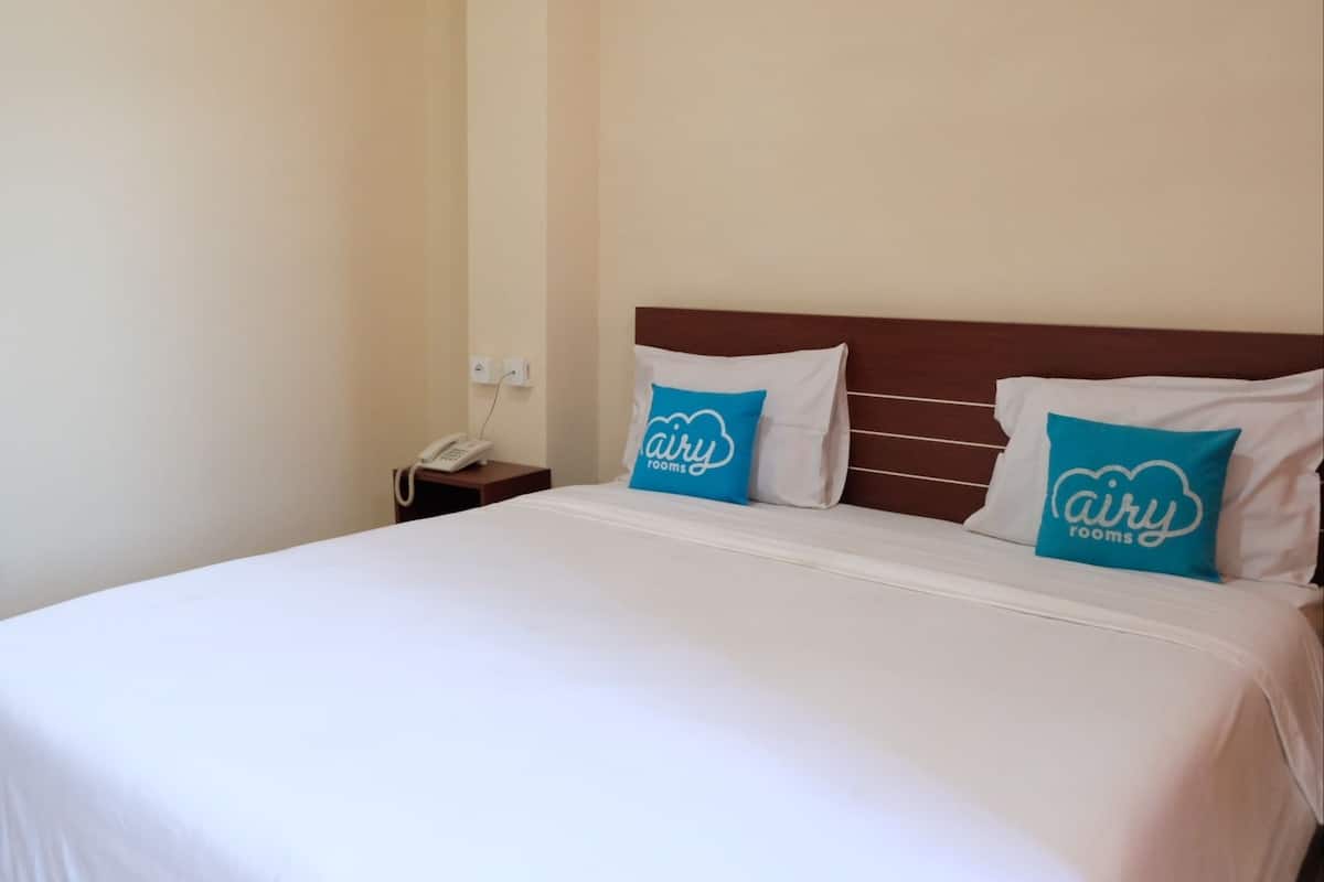 deluxe double room, 1 king bed | desk, free wifi