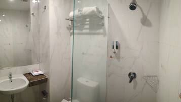 Shower, free toiletries, towels