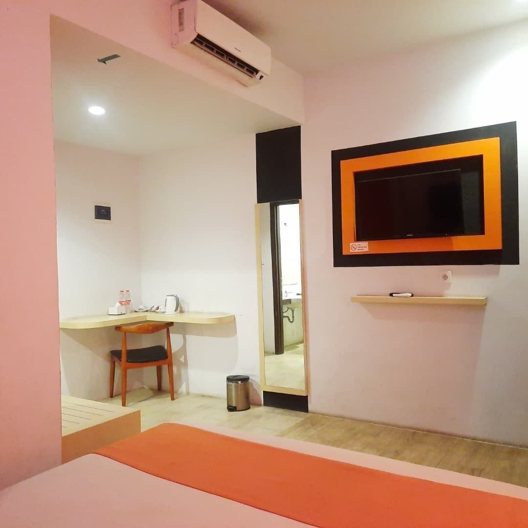 Premium bedding, free WiFi