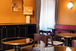 Päivittäinen buffetaamiainen maksusta