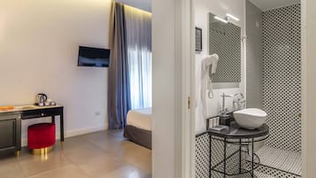 Superior Double or Twin Room | Down comforters, memory foam beds, minibar, in-room safe