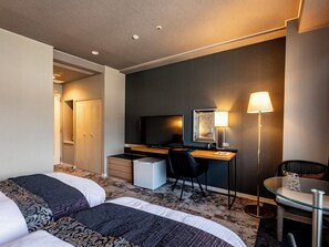 Chambre avec lits jumeaux, non-fumeurs | Couette en duvet d'oie, bureau