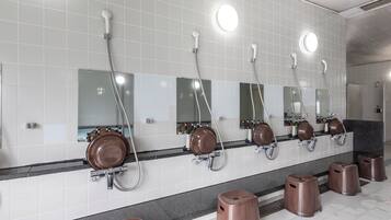 Baño termal público