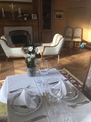 Frühstück und Abendessen, Fusionsküche