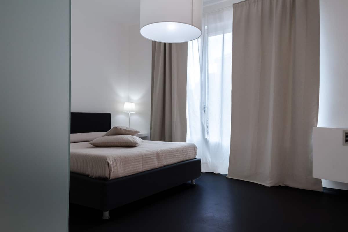 Surmatelas, bureau, espace de travail pour ordinateur portable