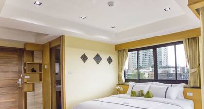 Sillemon Garden Hotel