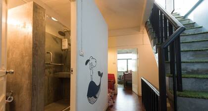 Vacation Townhome near BTS Ekamai