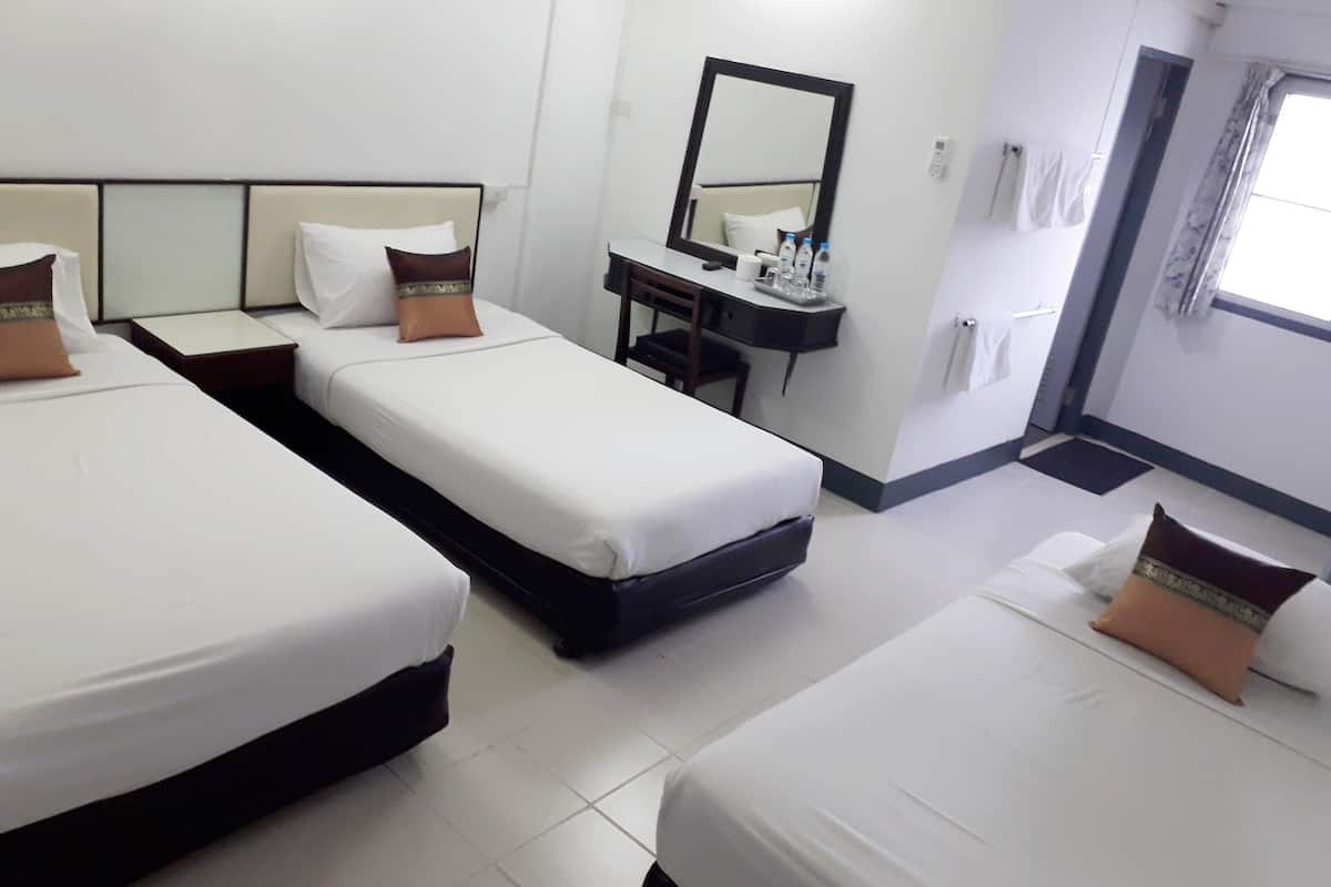 Standard Triple Room | Free WiFi