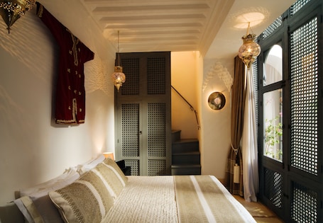 Classic Double or Twin Room (Safia) | 1 bedroom, in-room safe, individually decorated, individually furnished