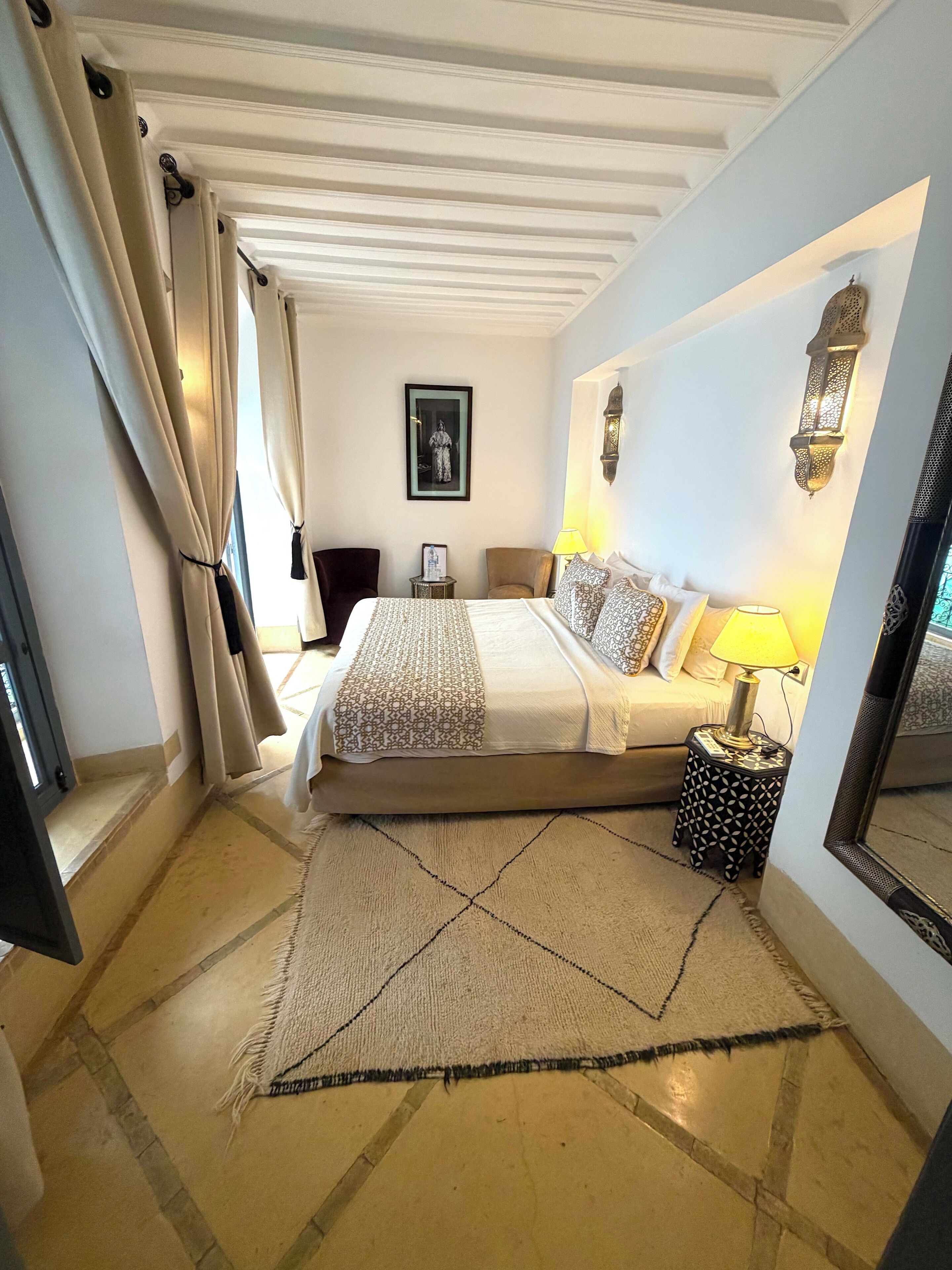 豪華雙人或雙床房 (Melissa) | 房內夾萬、獨特設計、獨特裝修、摺床/加床 (收費)