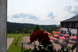 Breakfast, lunch, dinner served; Regional cuisine, al fresco dining