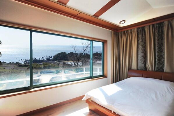 Deluxe Double Room | Free WiFi