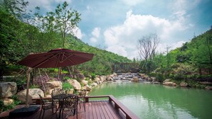 Lake - Joe Lalli Narada Resort (Huzhou)