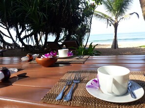 Free daily local cuisine breakfast  - Arcade Beach Hotel (Induruwa)