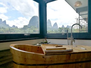 Baignoire relaxante profonde