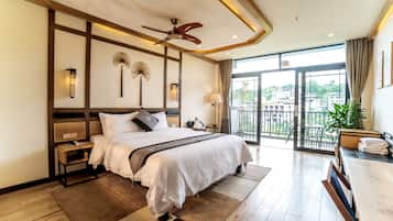 1 bedroom, premium bedding, minibar, in-room safe