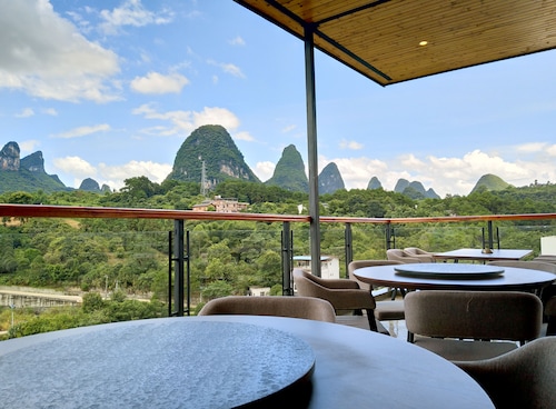 The Bamboo Leaf Yangshuo