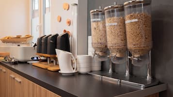 Morgenmadsbuffet hver dag (14 EUR pr. person)