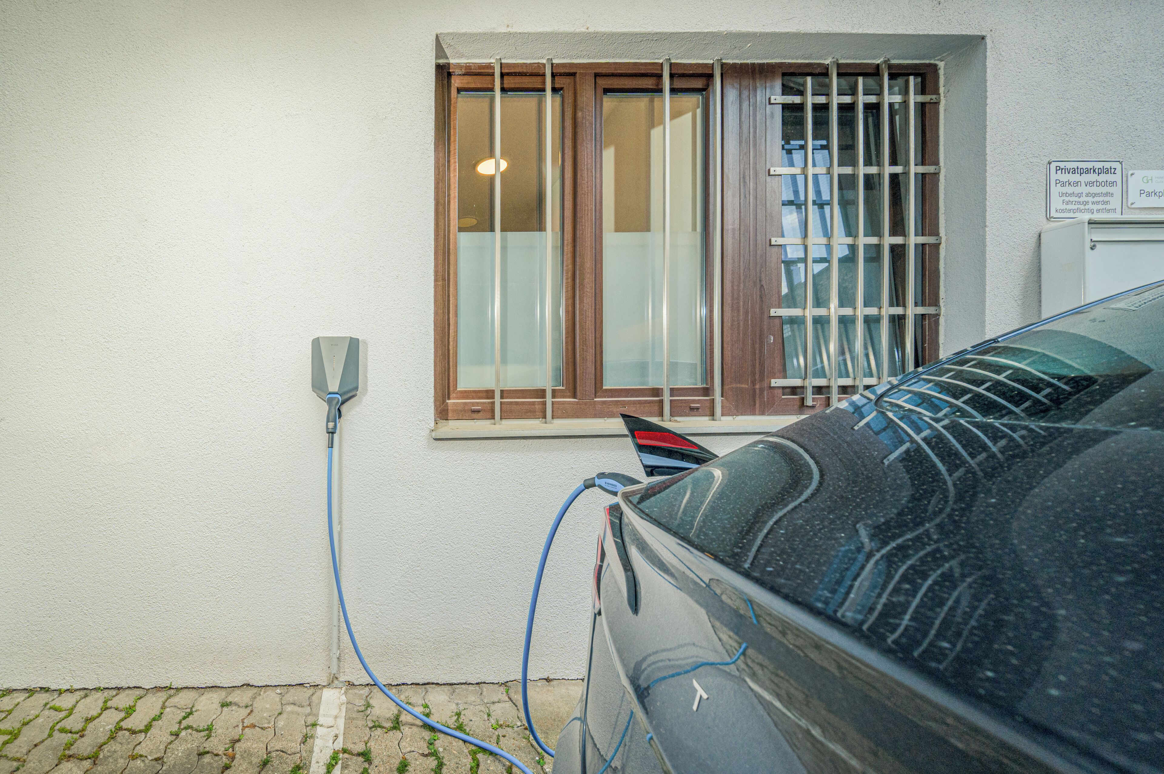 Borne de recharge pour véhicule électrique