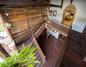 Staircase - NightBazaar Inn Hotel (Chiang Mai)