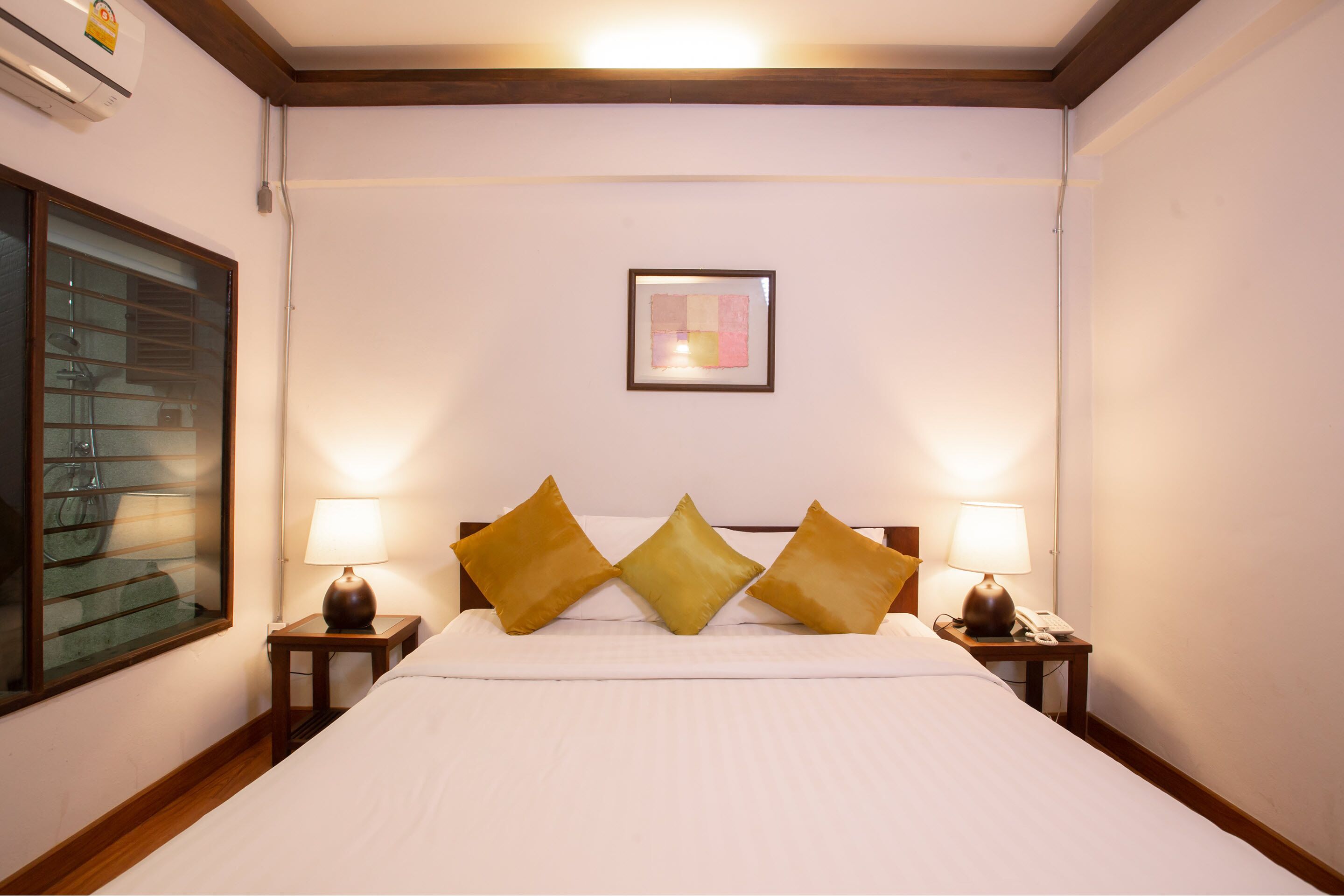 Superior Double Room | In-room safe, desk, free WiFi, bed sheets