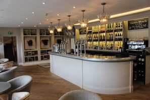 Bar (in der Unterkunft)