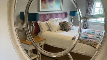 Superior-Doppelzimmer | Schreibtisch, Bügeleisen/Bügelbrett, kostenloses WLAN, Bettwäsche