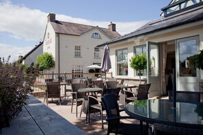 Terrace/patio - Foyles of Glasbury (Hereford)