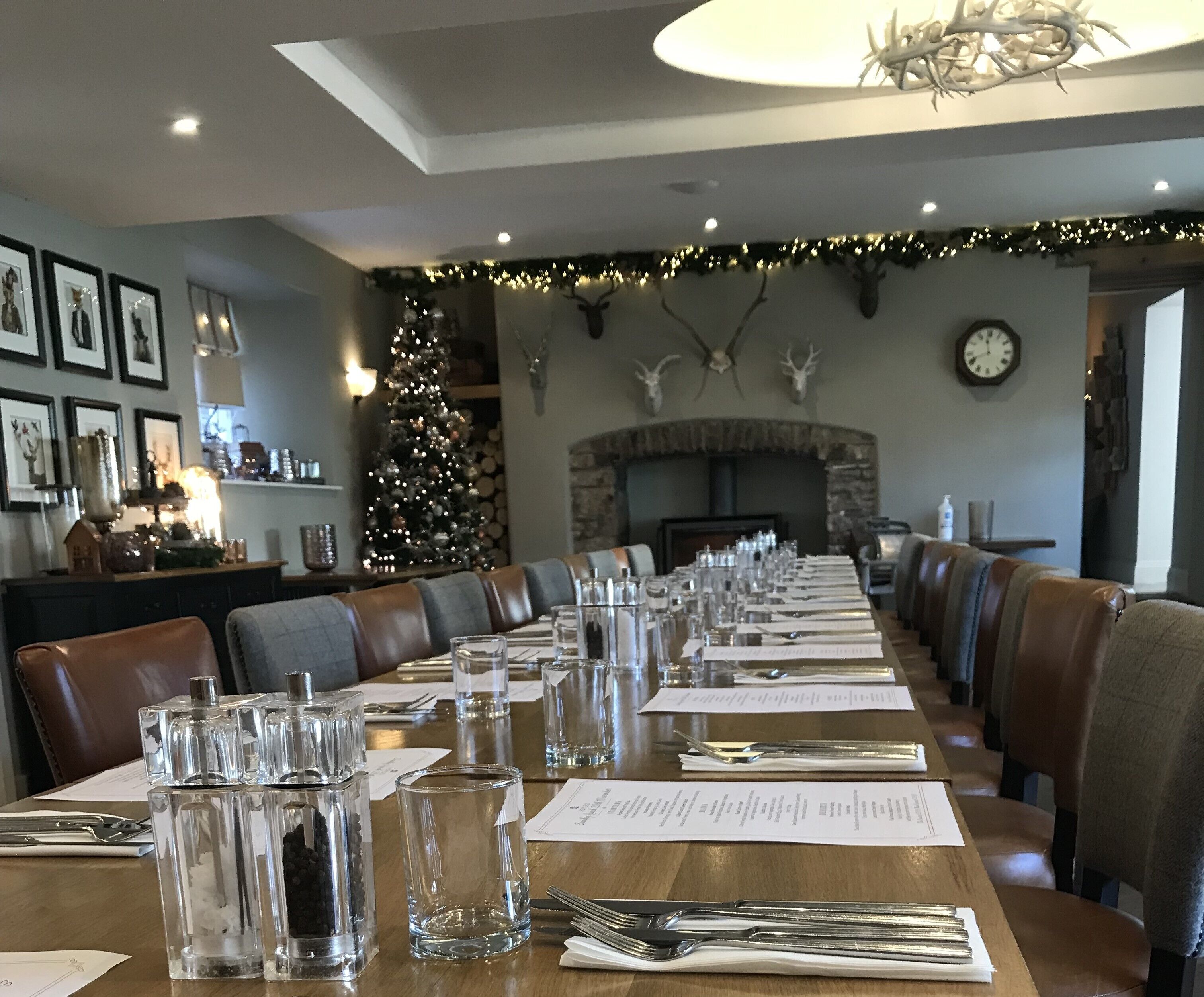 breakfast, lunch, dinner served; local cuisine