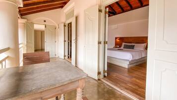 Superior Double Room, Partial Ocean View, Oceanfront | Balcony
