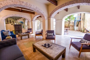 Sala de estar en el lobby