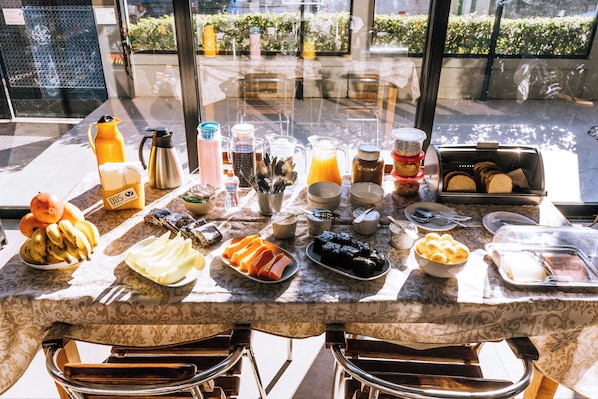 Petit déjeuner continental compris tous les jours