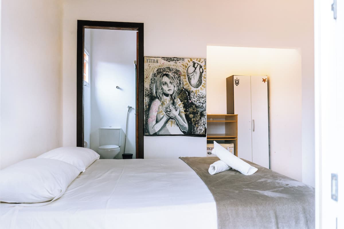 Habitación triple familiar | Wifi gratis y ropa de cama