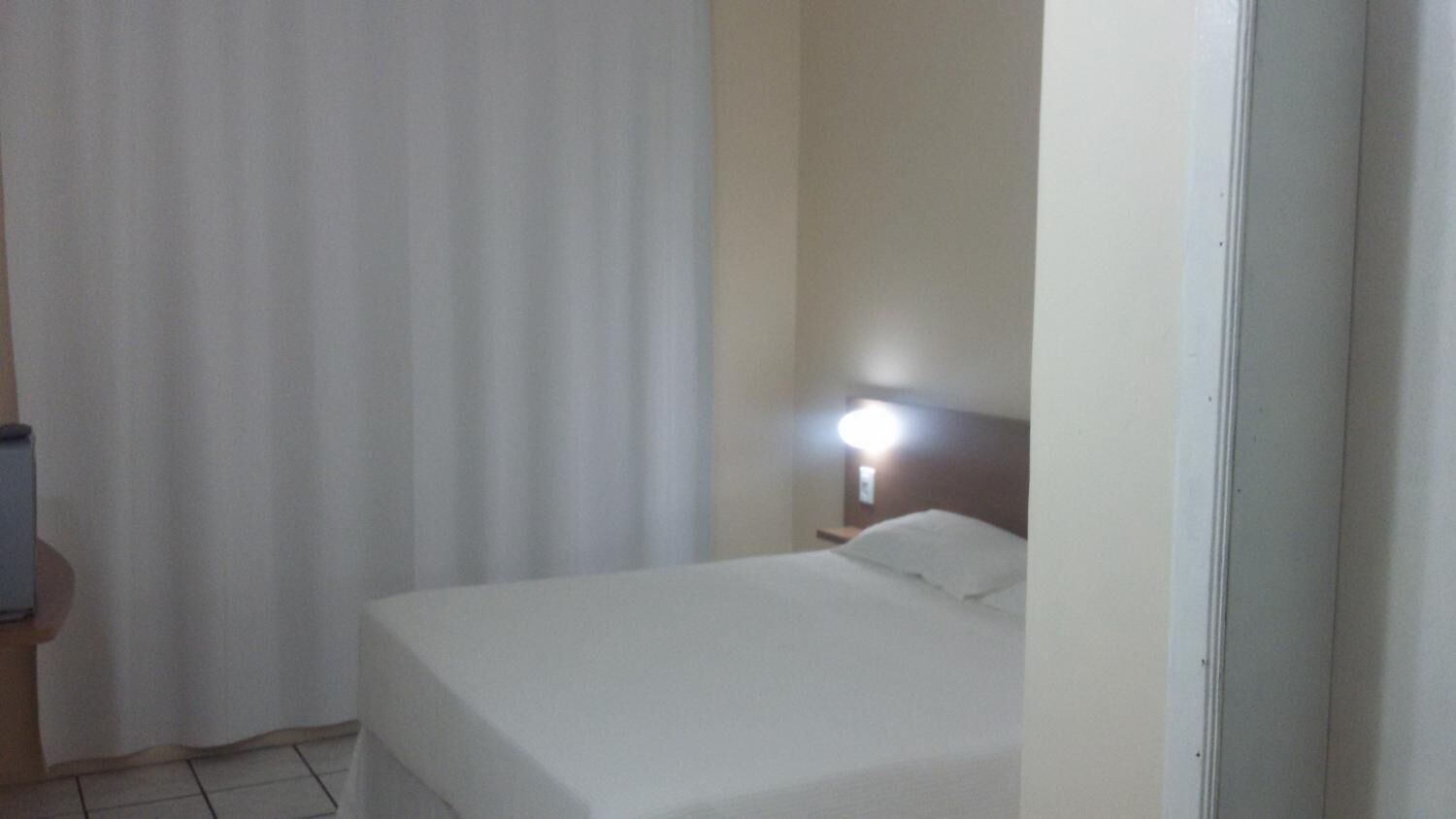 in-room safe, desk, laptop workspace, blackout curtains