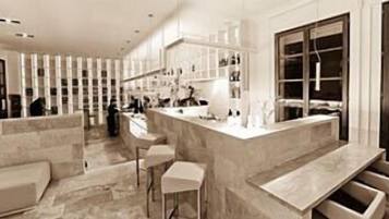 Aperto a colazione e per l'happy hour