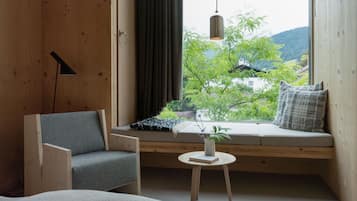 Lodge Maisonette | Hochwertige Bettwaren, schallisolierte Zimmer, kostenloses WLAN