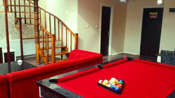 複式房屋 | 客廳 | LCD 電視