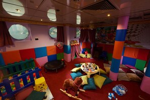 Children’s play area – indoor
