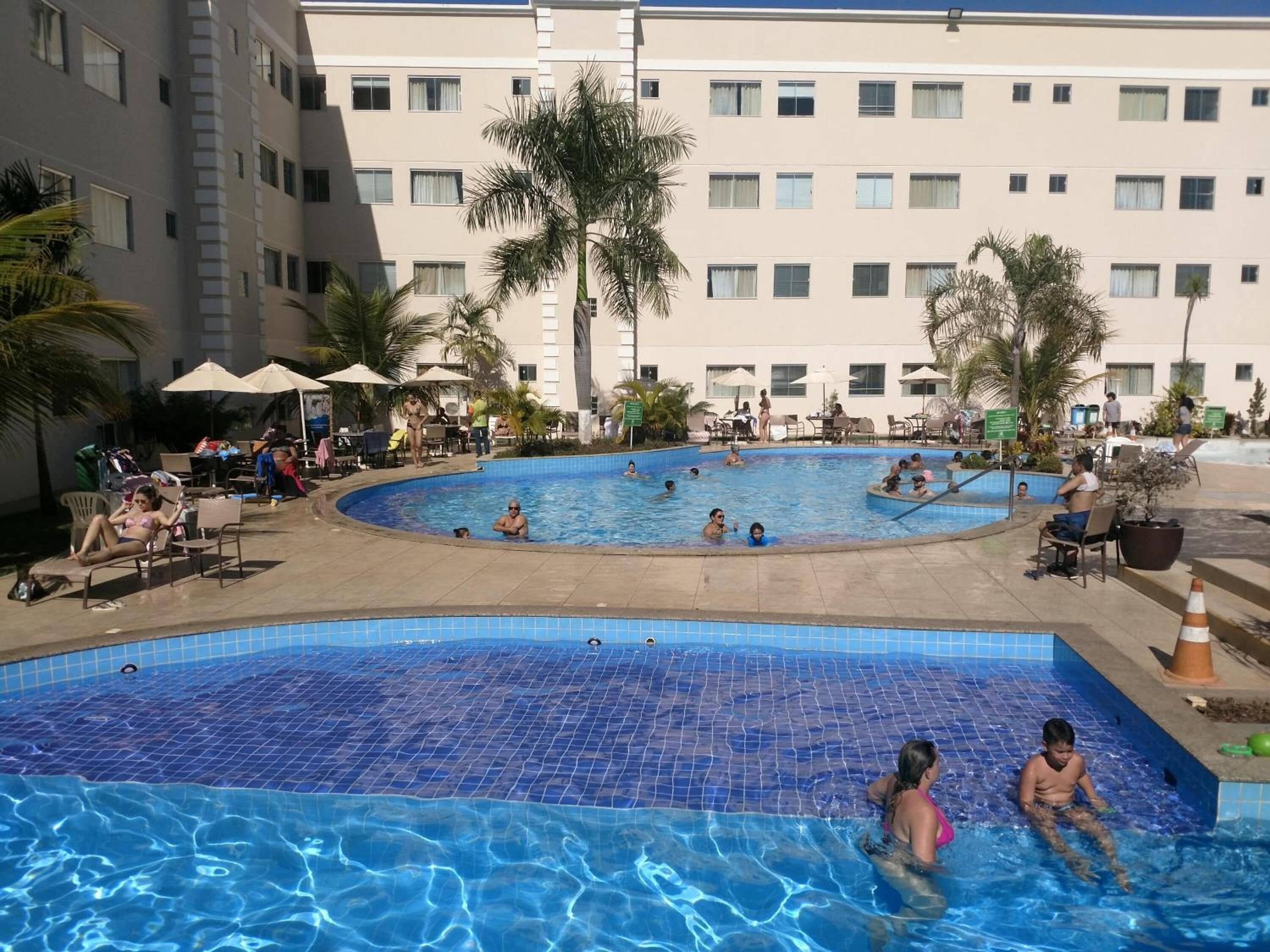 6 outdoor pools, pool umbrellas, sun loungers