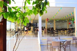 Se sirven desayunos, comidas y cenas