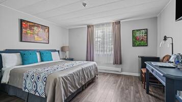 Room, 1 King Bed | 1 bedroom, premium bedding, desk, free WiFi