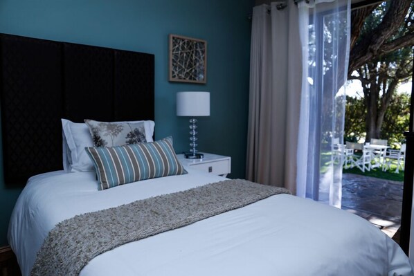 Bureau, chambres insonorisées, Wi-Fi gratuit, draps fournis