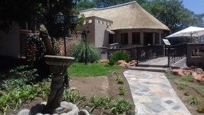 Unclassified image, 4 of 40, button - Beverley Hills Lodge (Sandton)