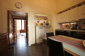 Comfort Apartment (3) | Private kitchen | Oven, stovetop, dishwasher, espresso maker - Boutique hotel Liddo (Barletta)