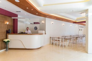 Bar (on property) - Hotel Kadmo by Aycon (Budva)