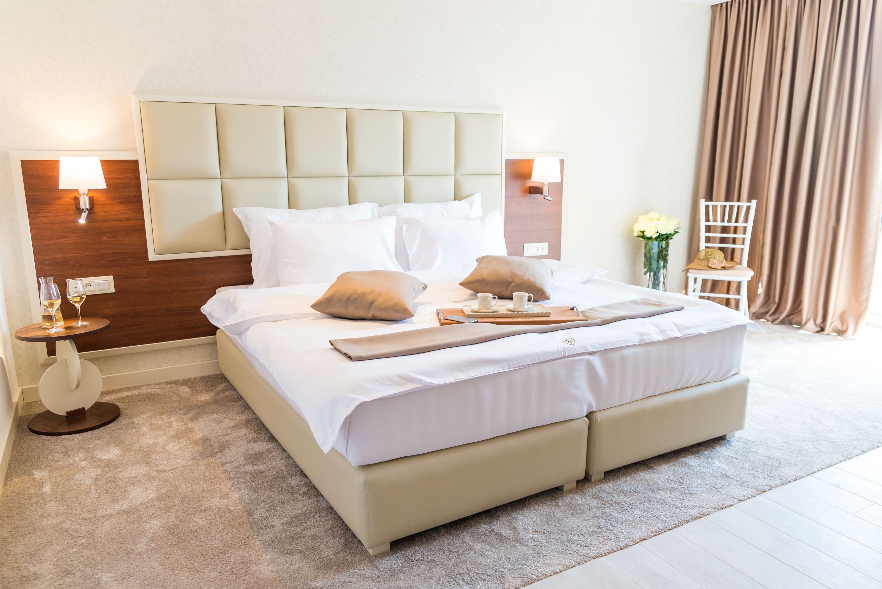 1 bedroom, egyptian cotton sheets, hypo-allergenic bedding